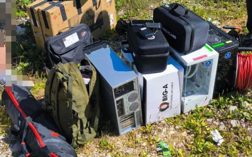 Policija provjerava šta su protjerani državljani Rusije Solomotov, Korčagin i Iškinin  planirali sa sumnjivom opremom
