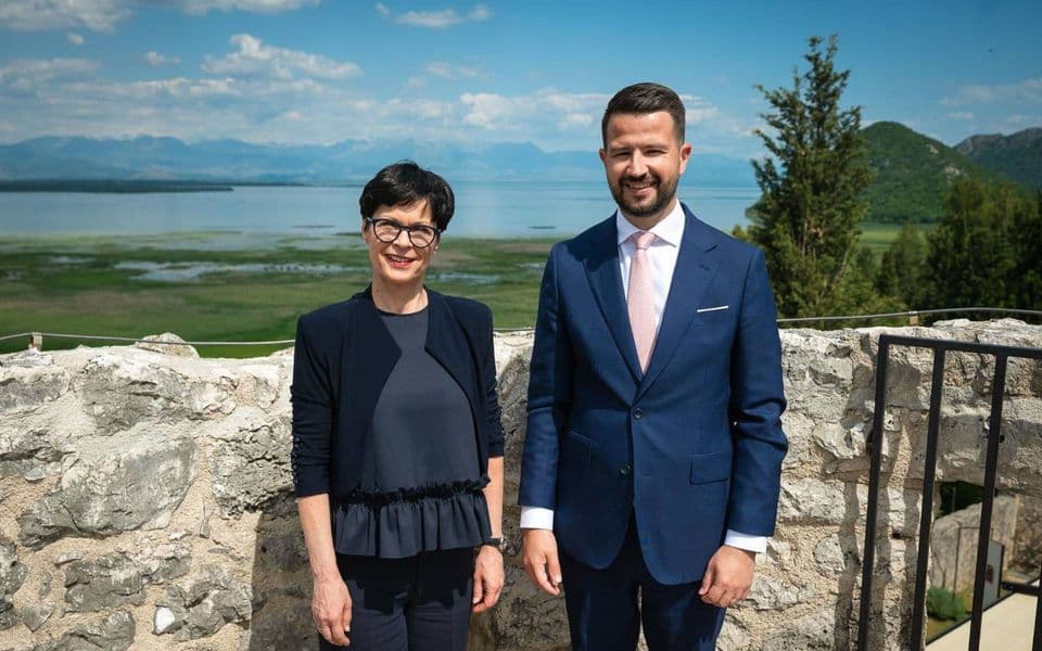 EU Enlargement Commissioner Attends Montenegro Statehood Day Reception
