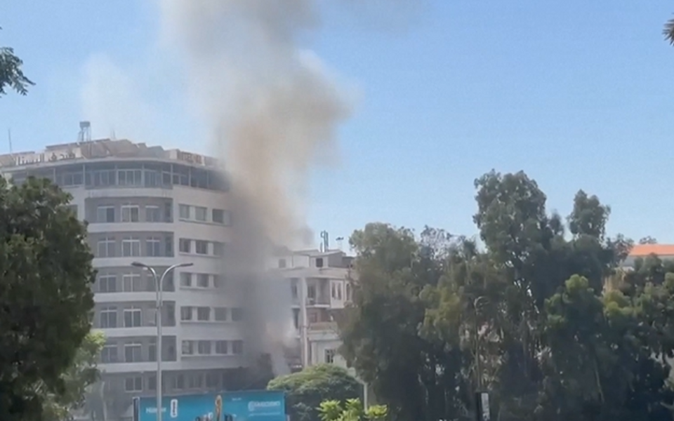 (VIDEO) Panika u Damasku: Odjeknule eksplozije u blizini hotela u kojem je prespavao Emanuel Makron