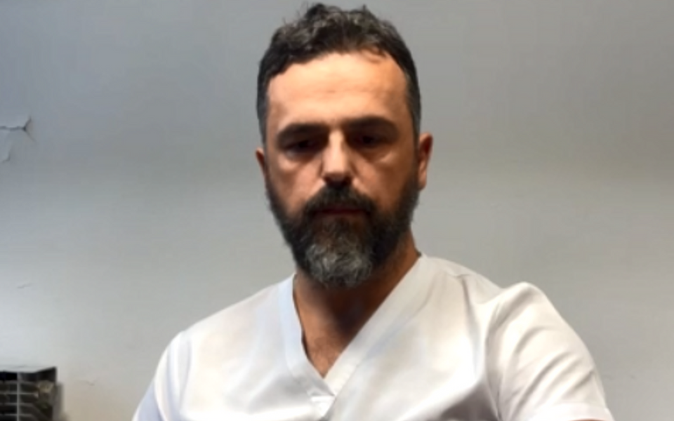 (VIDEO) Direktor bolnice u Risnu za Pobjedu: Pet putnika na intenzivnoj, devet sa teškim povredama