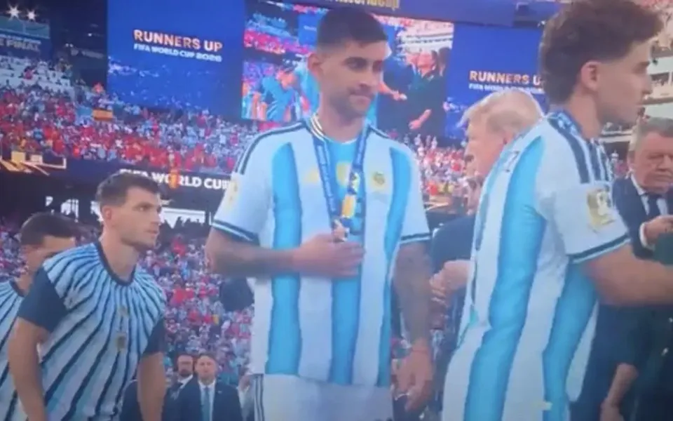 (VIDEO) Fudbaler Argentine nije htio da se pozdravi sa Trampom