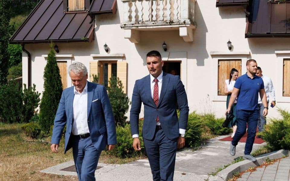 Jakić sa Satlerom: Otvaranje prostora za korišćenje EU fondova šansa i za Opštinu Šavnik