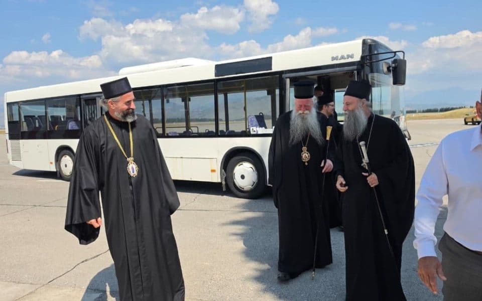 Porfirije stigao u Crnu Goru: Dočekali ga Joanikije i Metodije