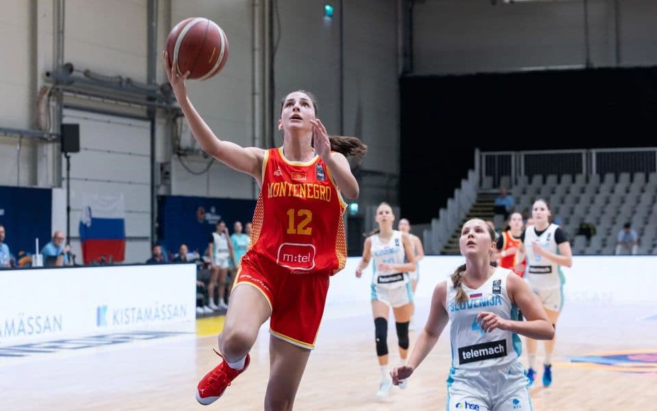 Juniorke savladale Sloveniju