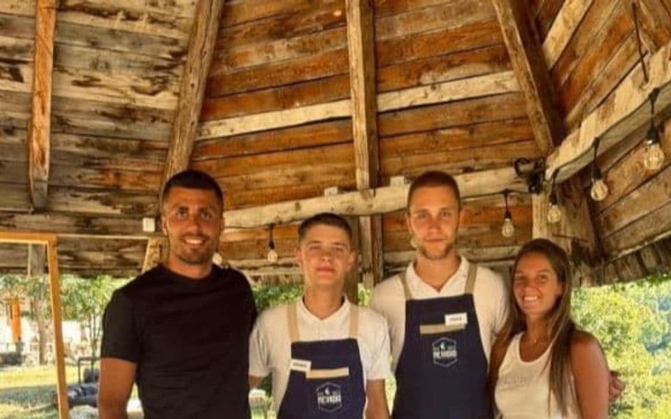 Rodri istražuje kanjon Nevidio tokom odmora u Crnoj Gori