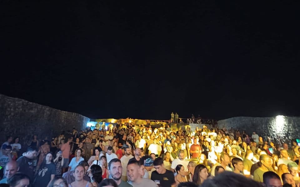 Bedem fest stasao za punoljetstvo