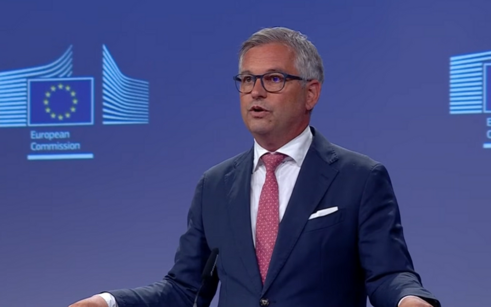 EU Migration Commissioner Discusses Return Centers in Non-EU Countries
